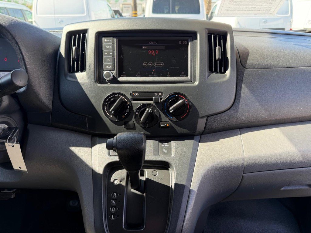 Used 2021 Nissan NV200 S FWD image 30