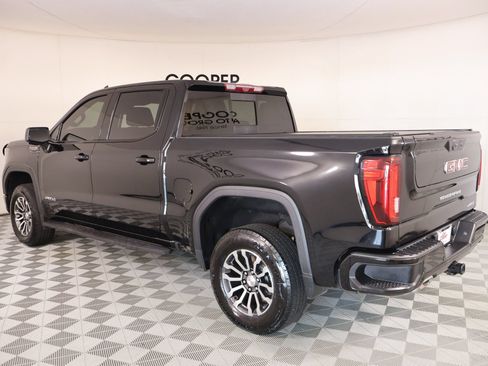 Used 2023 GMC Sierra 1500 AT4 w/ AT4 Premium Package AWD/4WD image 25