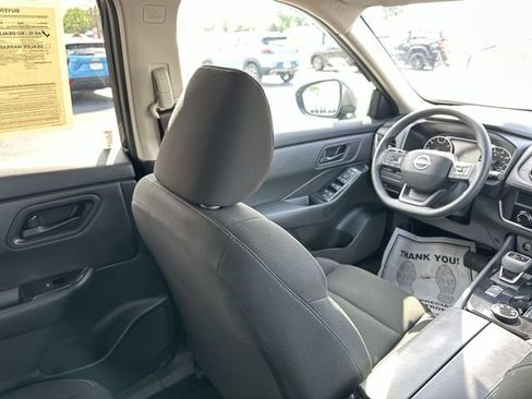 Certified 2025 Nissan Rogue S AWD/4WD image 15