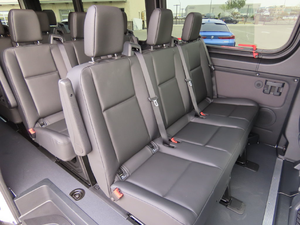 Used 2025 Mercedes-Benz Sprinter 2500 image 22
