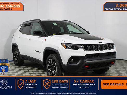 Used 2025 Jeep Compass Trailhawk AWD/4WD image 1