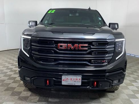 Used 2022 GMC Sierra 1500 AT4 AWD/4WD image 7