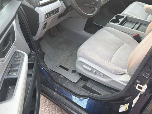 Used 2022 Honda Odyssey EX image 4