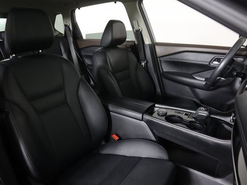 Used 2023 Nissan Rogue SL w/ SL Premium Package image 33