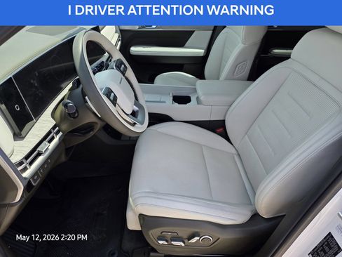 Certified 2025 Hyundai Santa Fe Calligraphy FWD image 13