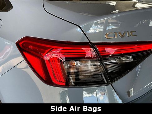 Used 2023 Honda Civic Sport image 22