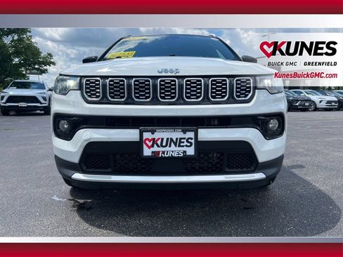 Used 2025 Jeep Compass Limited AWD/4WD image 15