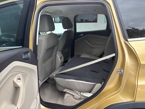 Used 2015 Ford Escape SE FWD image 28