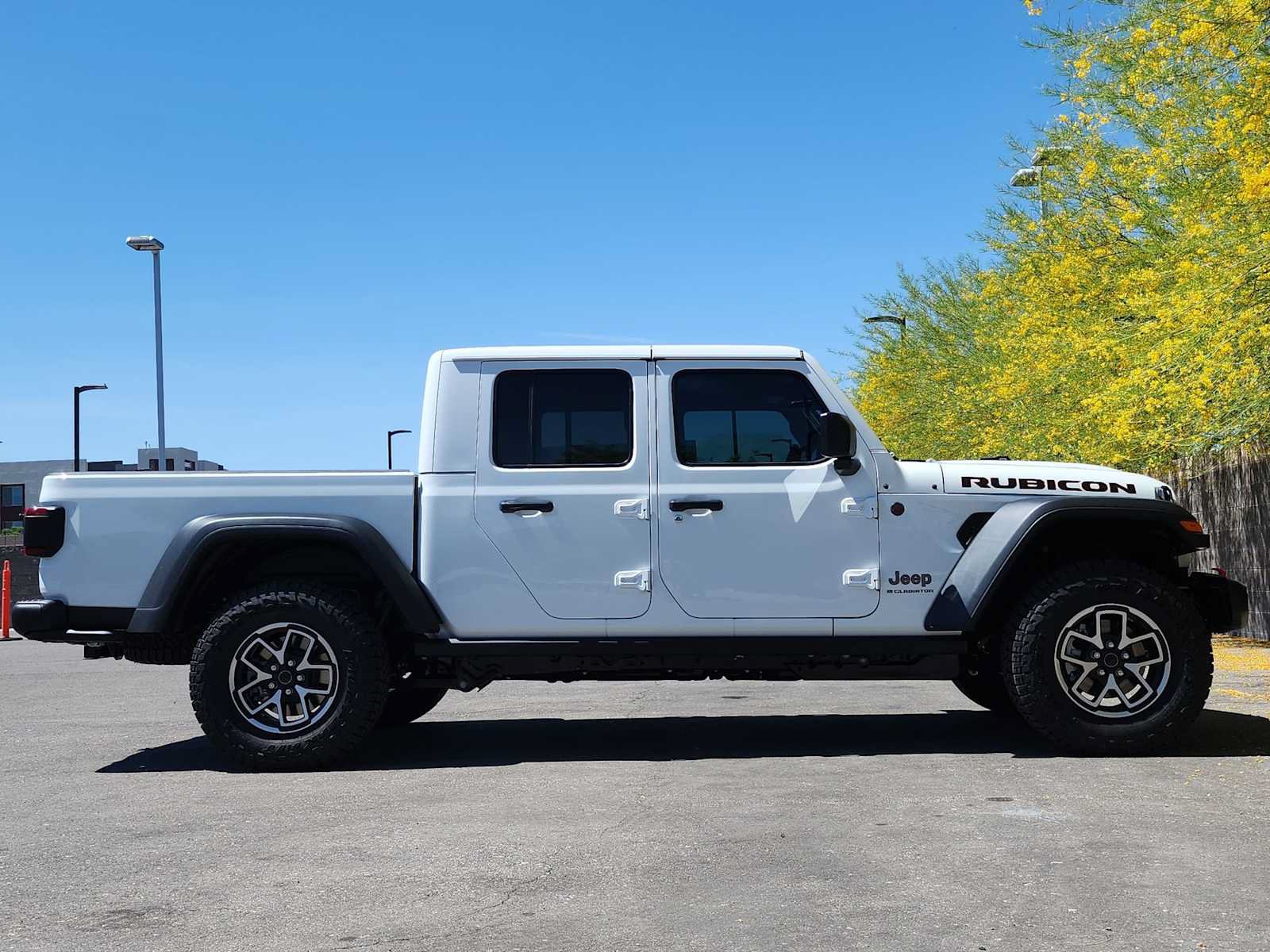 New 2026 Jeep Gladiator Rubicon w/ Steel Power Dome Hood Package AWD/4WD image 10