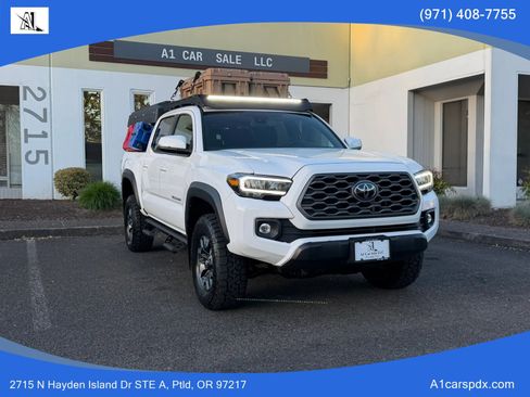 Used 2022 Toyota Tacoma TRD Off-Road AWD/4WD image 22