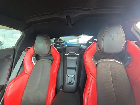 Used 2022 Chevrolet Corvette Stingray Preferred Cpe w/ Z51 Performance Package RWD image 21