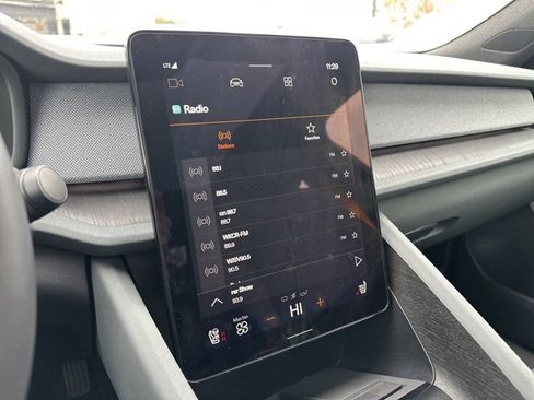 Used 2023 Polestar Polestar 2 w/ Pilot Pack image 19