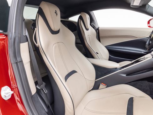 Certified 2022 Ferrari Roma RWD image 45