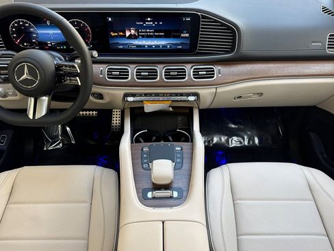 New 2026 Mercedes-Benz GLS 450 4MATIC image 3