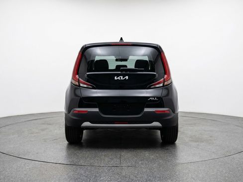 Used 2025 Kia Soul LX w/ LX Technology Package FWD image 7