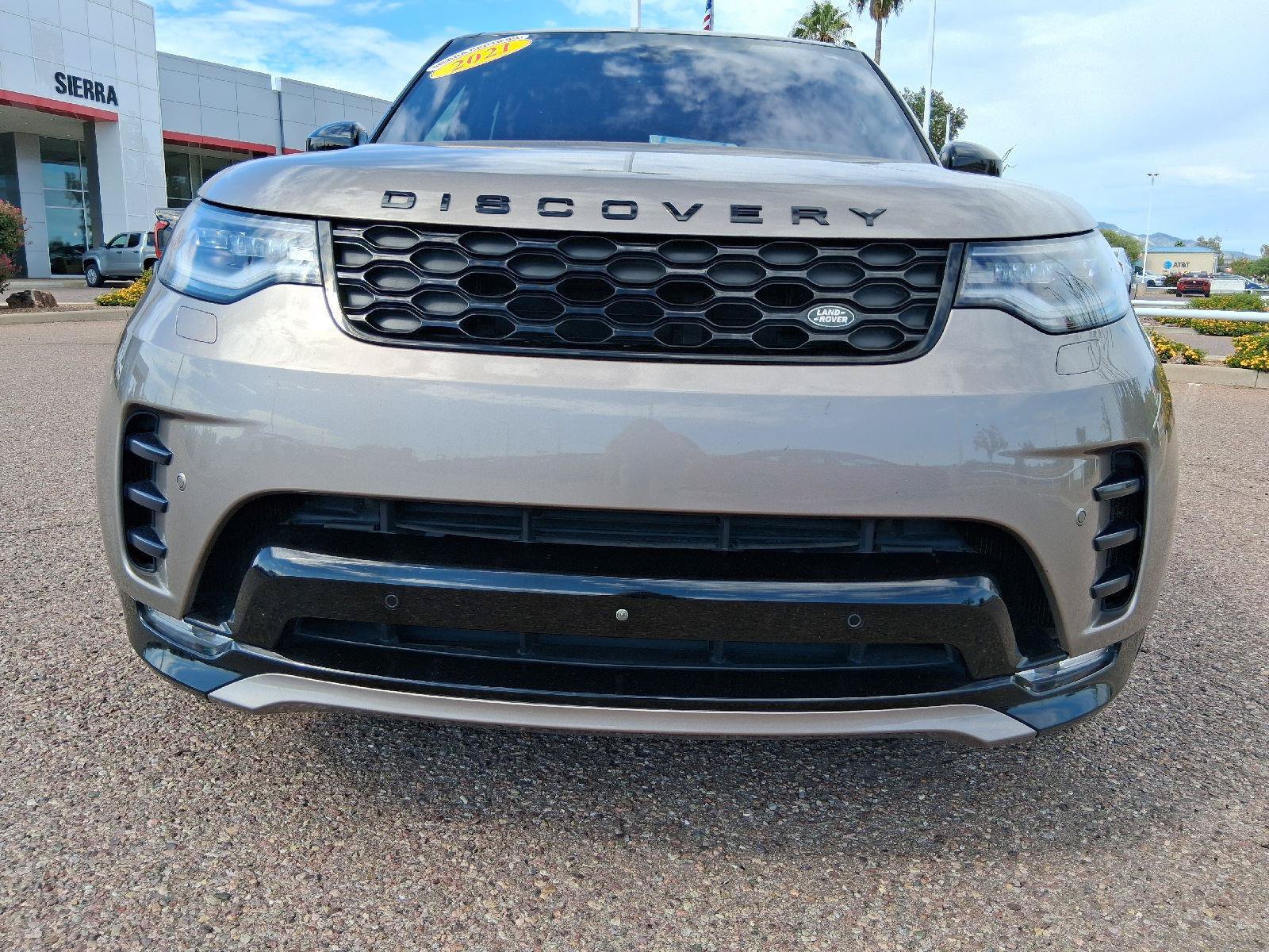 Used 2021 Land Rover Discovery HSE R-Dynamic AWD/4WD image 11