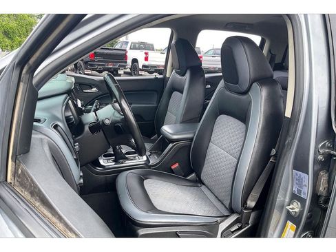 Used 2022 Chevrolet Colorado Z71 AWD/4WD image 26