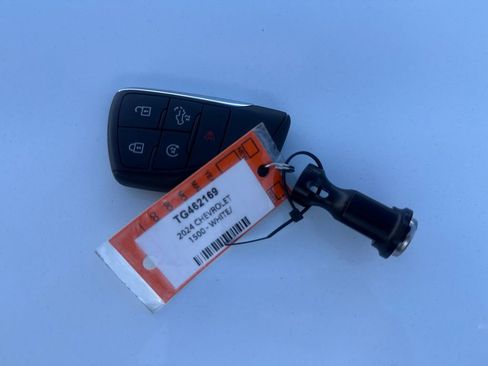 Used 2024 Chevrolet Silverado 1500 ZR2 w/ Technology Package AWD/4WD image 29