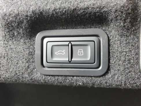 New 2026 Audi A6 Premium Plus AWD/4WD image 10