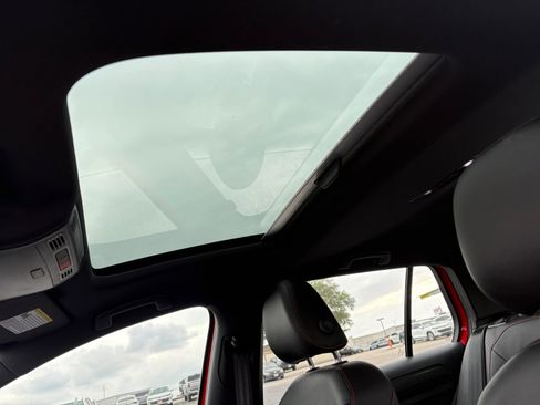 Used 2019 Volkswagen GTI SE w/ SE Experience Package image 17