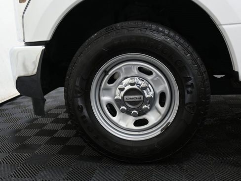 Used 2019 Ford F250 XL w/ XL Value Package image 29