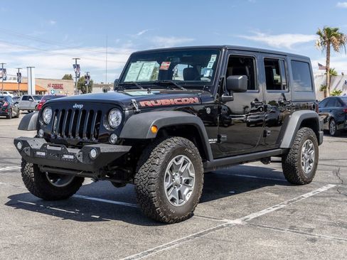 Used 2017 Jeep Wrangler Unlimited Rubicon w/ Cold Weather Group AWD/4WD image 2