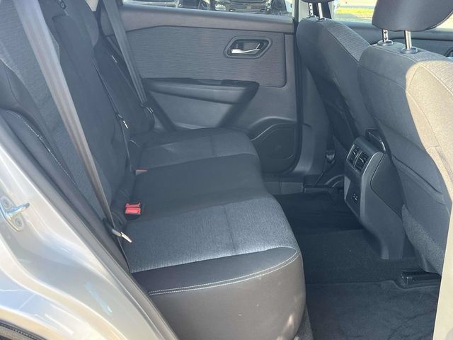 Used 2021 Nissan Rogue SV FWD image 21