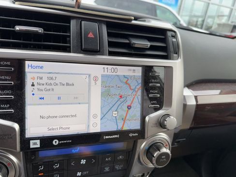 Used 2022 Toyota 4Runner Limited image 10