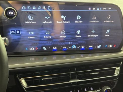 New 2026 Chevrolet Traverse LT w/ Midnight/Sport Edition FWD image 18