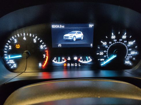 Used 2021 Ford Escape SE w/ SE Sport Appearance Package FWD image 23