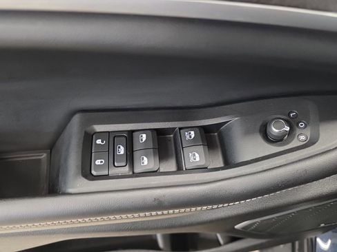 Used 2023 Jeep Grand Cherokee 30th Anniversary AWD/4WD image 7