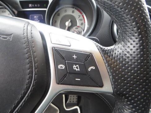 Used 2015 Mercedes-Benz SL 550 image 22