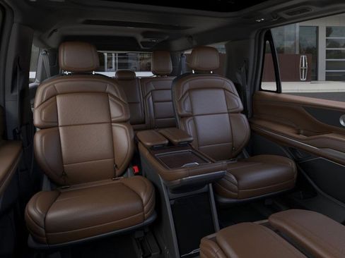 New 2026 Lincoln Navigator L Reserve image 11