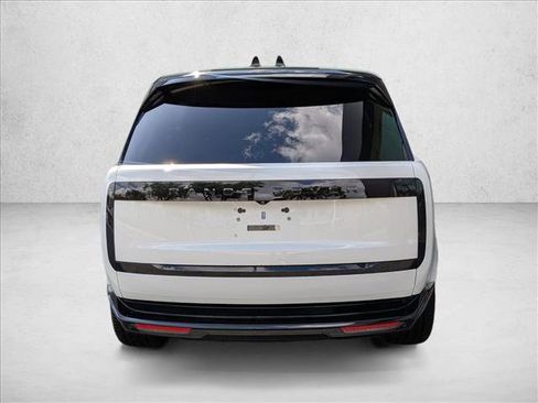Certified 2025 Land Rover Range Rover Long Wheelbase Autobiography AWD/4WD image 7