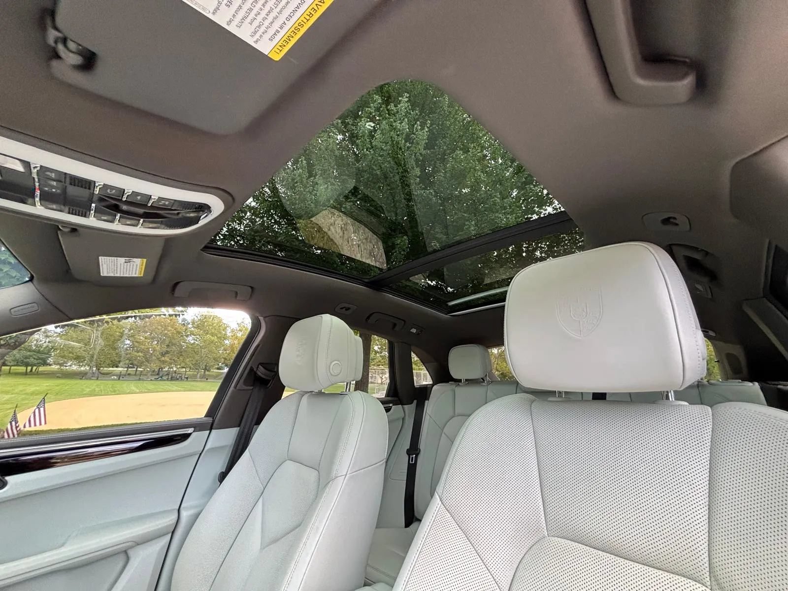Used 2021 Porsche Macan S AWD/4WD image 23