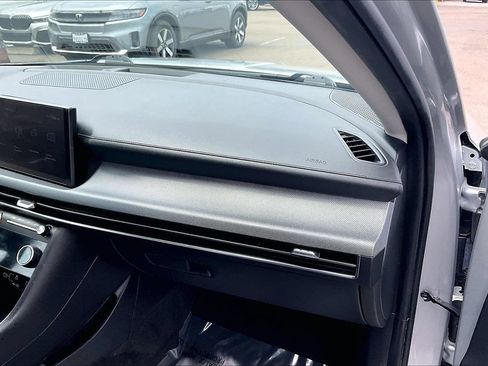 Used 2025 Hyundai Sonata SEL FWD image 21
