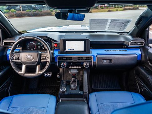 Used 2024 Toyota Tacoma TRD Sport image 30