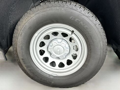 New 2026 Chevrolet Silverado 1500 W/T image 28