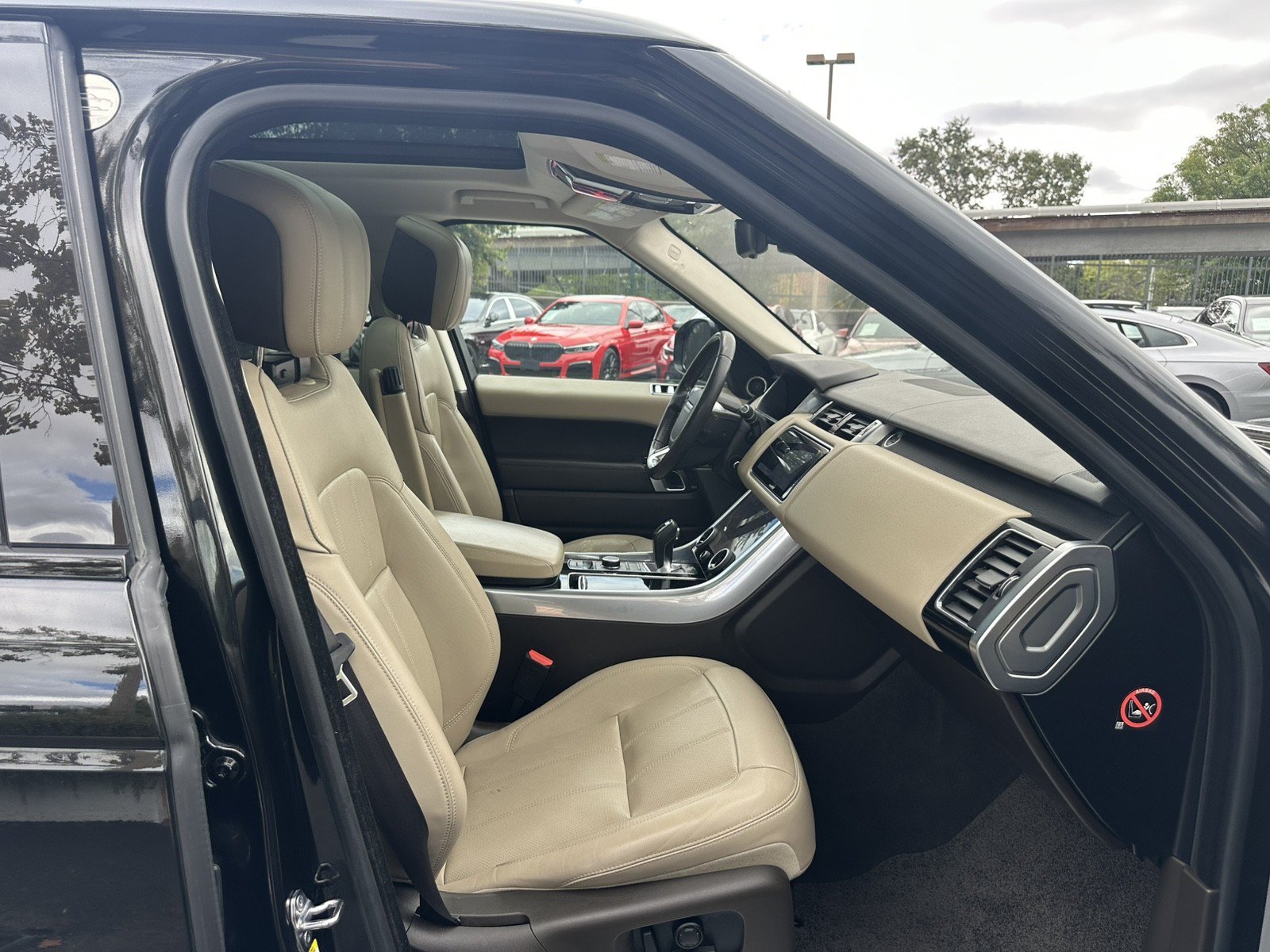 Used 2018 Land Rover Range Rover Sport HSE AWD/4WD image 14