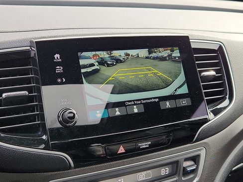 Certified 2022 Honda Passport TrailSport image 17