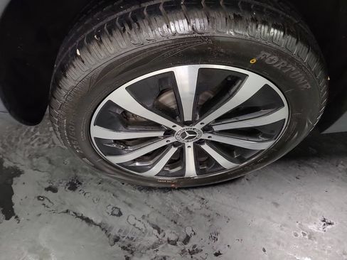 Used 2022 Mercedes-Benz GLA 250 4MATIC image 11
