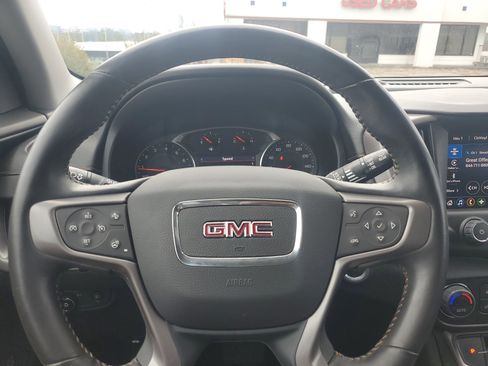 Used 2022 GMC Terrain AT4 image 21