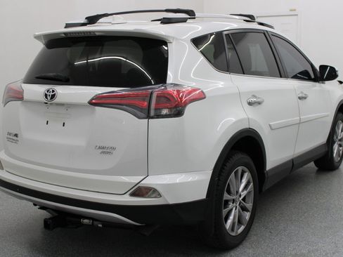 Used 2016 Toyota RAV4 Limited w/ Advanced Technology Package AWD/4WD image 5