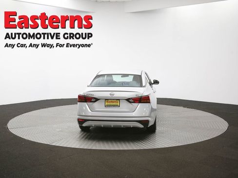 Used 2023 Nissan Altima 2.5 SV image 35