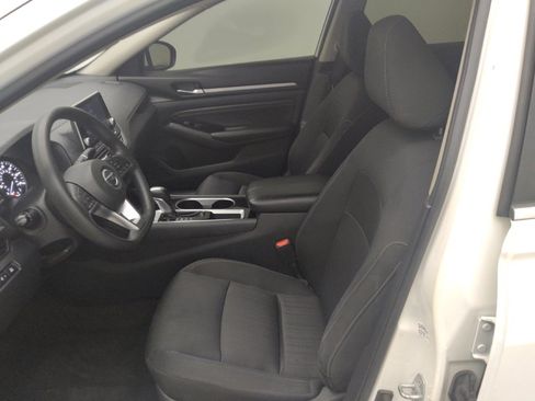 Used 2021 Nissan Altima 2.5 SV FWD image 17