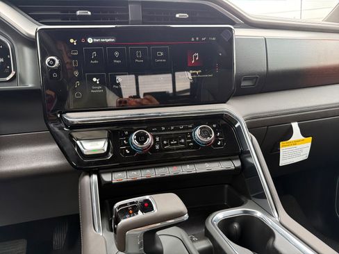 New 2026 GMC Sierra 1500 Denali w/ Technology Package AWD/4WD image 26