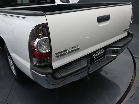 Used 2012 Toyota Tacoma 2WD Access Cab image 18