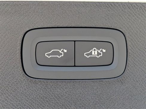 New 2026 Volvo XC90 T8 Ultra w/ Protection Package Premier image 15