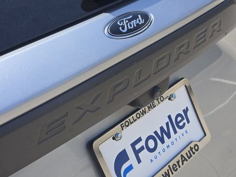 Used 2023 Ford Explorer Timberline w/ Timberline Technology Package AWD/4WD image 11