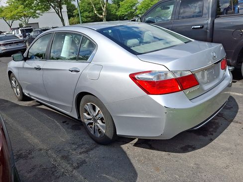Used 2013 Honda Accord LX image 4